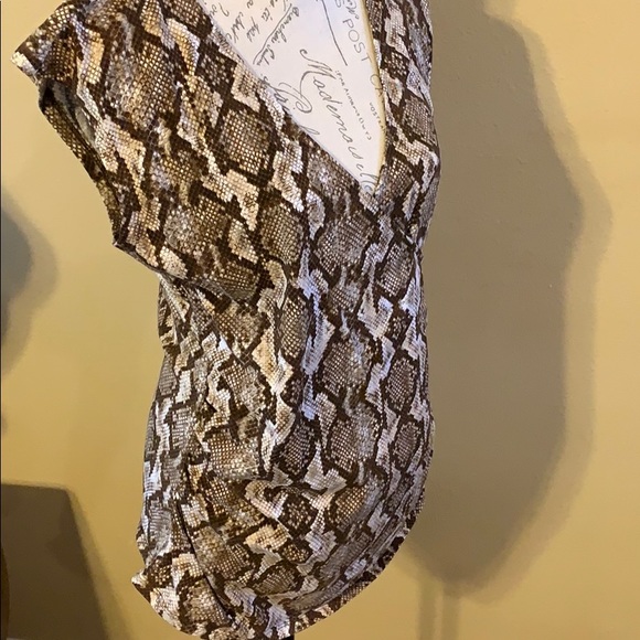 Snake printed shirt - Picture 6 of 6